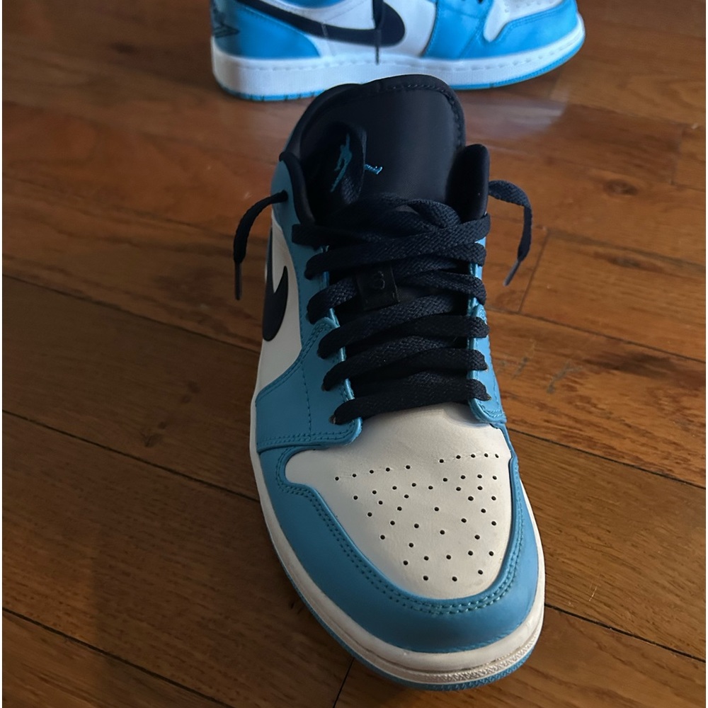 Nike Air Jordan Low Top Mens Size 9